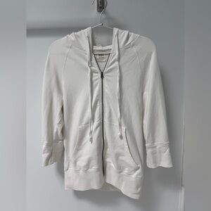 Dylan Soft White Hoodie

3/4 sleeve. 100% organic cotton.